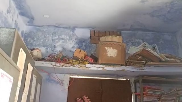 बाल विकास परियोजना कार्यालय चेवाड़ा का बिल्डिंग जर्जर स्थिति में।