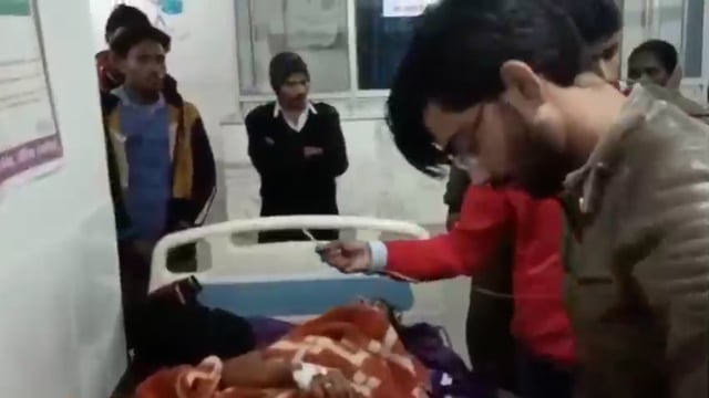 अहिरो हाट में नाश्ता देने के विवाद में ग्राहक ने दुकानदार को गर्म तेल फेंक कर दिया था जख्मी, थाना मे दर्ज हुई प्राथमिकी