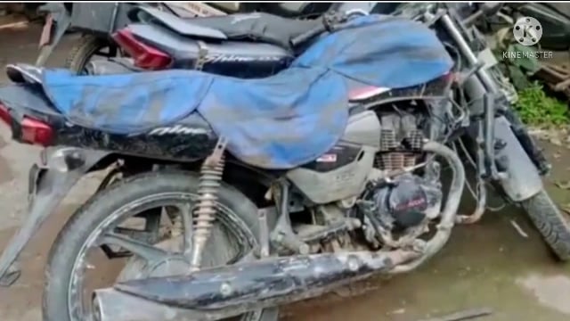 नवादा जिले के पिपरा गांव से पुलिस ने महुआ शराब के साथ एक युवक को किया गिरफ्तार