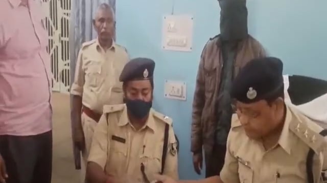 अंतरराज्यीय लेवी मांगने वाले नक्सली को पुलिस ने किया गिरफ्तार।।