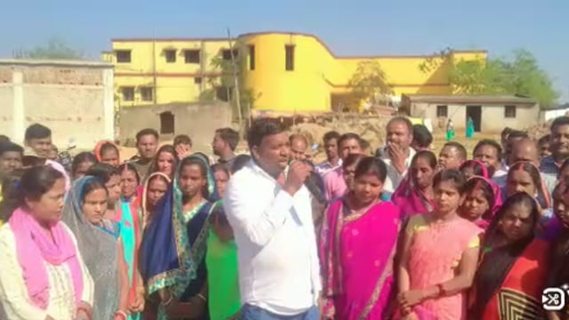 गांडेय प्रखंड के धोबिया मोड़ में आजसू का विधानसभा स्तरीय सम्मेलन सह होली मिलन समारोह