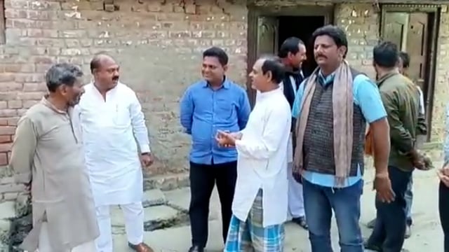 रफीगंज प्रखंड के केराप पंचायत के मुखिया प्रतिनिधि ने किया मृतक के परिजन  मुलाकात।