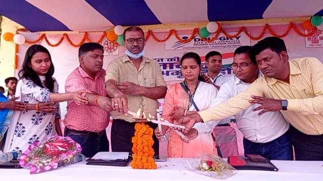 जीविका द्वारा रोजगार सह मार्गदर्शन मेला का आयोजन किया गया आरएसके उच्च विद्यालय मैदान हवेली खड़गपुर मुंगेर