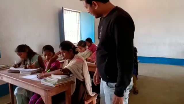 कोविड काल के बाद रफीगंज के विद्यालयों में शिक्षा का अलख पुनः जगाने का प्रयास जारी।।