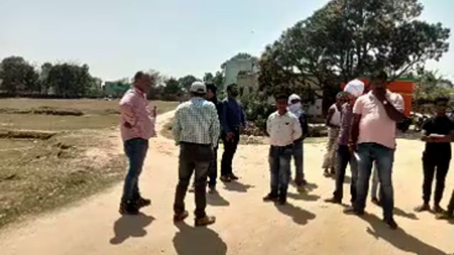 महेशमुंडा रेलवे स्टेशन के समीप अंडरपास में सालों भर जल जमाव की शिक़ायत पर विभाग ने किया निरीक्षण