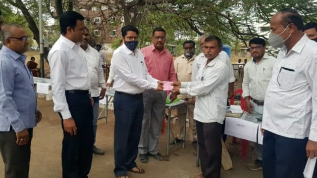 आटपाडी येथे लोक अदालत मध्ये एकशे पंचवीस प्रलंबित प्रकरणे व 974 वाद पूर्व प्रकरणे तडजोडीने मिटवण्यात आली
