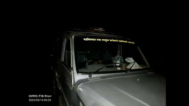 आटपाडी तहसीलदार यांच्या वाहनावर भरधाव डंपर घालून जीवे मारण्याचा प्रयत्न #atptahasil