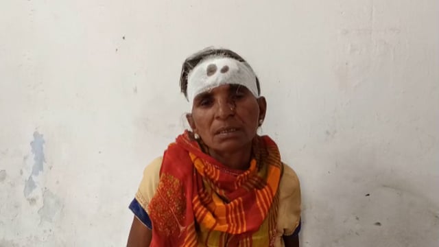 महेशपुर गांव में जमीनी विवाद को लेकर दो पक्षों में हुई मारपीट एक पक्ष से 6 महिला जख्मी  #crime 