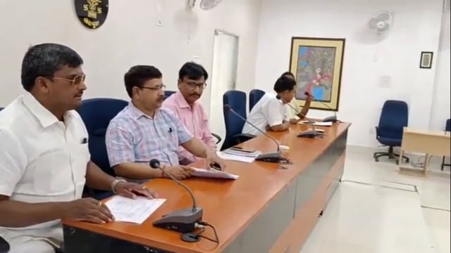 विधान परिषद चुनाव को लेकर शेखपुरा के मंथन सभागार में एक बैठक का आयोजन किया गया। 