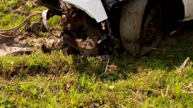 चानन: धनबह गांव के पास स्कार्पियो दुर्घटनाग्रस्त,  बाल-बाल बचे चालक।