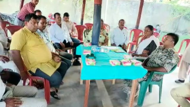 होली एंव शब ए बारात में शांति व्यवस्था को लेकर अहिल्यापुर एवं ताराटांड़ थाना परिसर में शांति समिति की बैठक