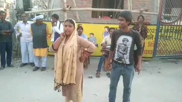 रफीगंज में नुक्कड़ नाटक द्वारा सफाई अभियान को लेकर लोगों को किया गया जागरूक। 
