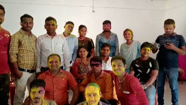 रफीगंज प्रखंड मुख्यालय कार्यालय में किया गया होली मिलन समारोह का आयोजन