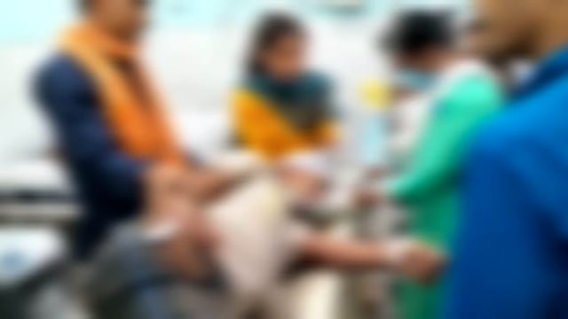 लखीसराय जमुई पथ में एसआर पेट्रोल पंप के निकट पिकअप ने साइकिल सवार को मारी टक्कर सदर हॉस्पिटल में हुई इलाज किया रेफर।