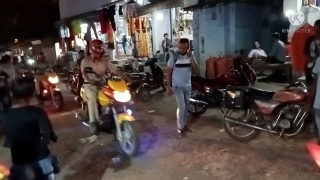 होली और सब ए बारात पर्व को लेकर शहर में पुलिस बाईक गस्ति दल द्वारा पूरे शहर में किया गया भ्रमण l