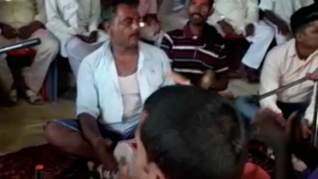 चानन  : संग्रामपुर पंचायत के मुखिया कार्यालय परिसर मे मना होली समारोह। 