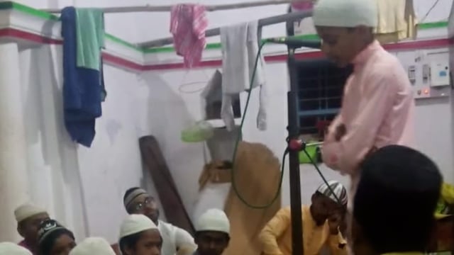 शुक्रवार की रात शहर से गांव तक शब-ए-बारात पर्व मनाया गया