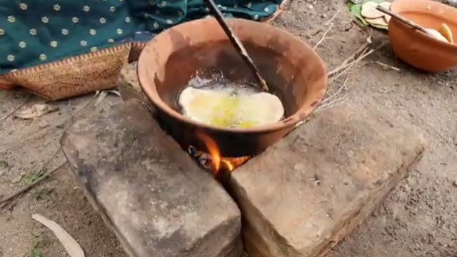 नबीनगर के गजना धाम में चमत्कारिक तरीके से बनता है मां का प्रसाद