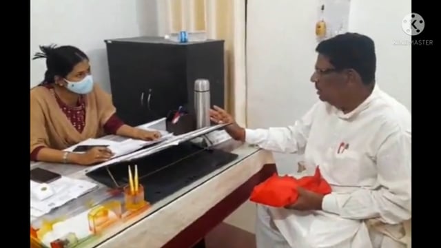 खेसर को प्रखंड बनाने की मांग का ज्ञापन प्रखंड बनाओ संघर्ष समिति के सचिव ने वीडियो एवं सीओ को दिया