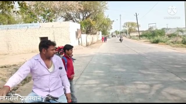 स्पीड ब्रेकर बनाने को लेकर उपखंड अधिकारी को दिया ज्ञापन