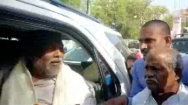 लखीसराय में जन अधिकार पार्टी के राष्ट्रीय अध्यक्ष पप्पू यादव का बांका जाने केदौरान कार्यकर्ताओं ने किया गया भव्य स्वागत 