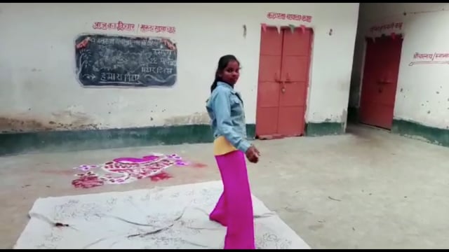 कोरोना काल के बाद कस्तूरबा गांधी आवासीय विद्यालय में रौनक लौटी,शिक्षा के साथ कला की दी जा रहा8 हुनर