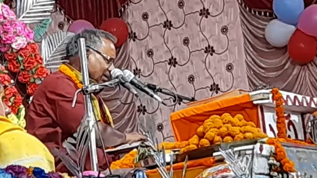 श्रीमद् भागवत कथा में भाव विभोर हुए श्रद्धालु