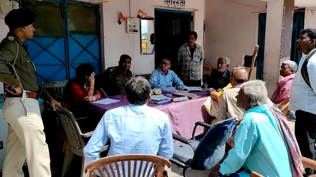 बिंद थाना में अंचलाधिकारी के नेतृत्व में लगाया गया जनता दरबार, जमीन संबंधी मामलों पर हुई सुनवाई