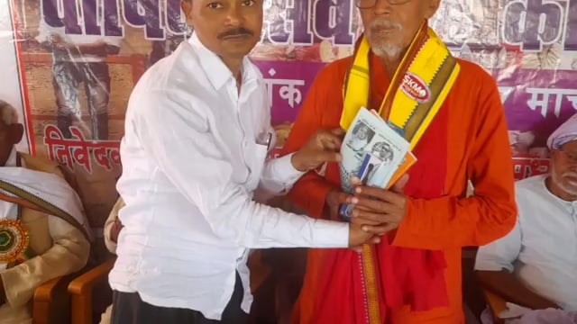 चानन  : लाखोचक मध्य विद्यालय के 85 वें वार्षिकोत्सव पर दुसरे दिन हुआ कवि सम्मेलन आयोजित,  छात्र-छात्राओ हुए लोटपोट। 