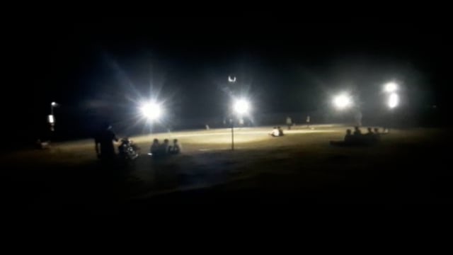 एकाढ़ा गांव में क्रिकेट टूर्नामेंट का फाइनल मुकाबला मैच हुआ प्रारंभ।