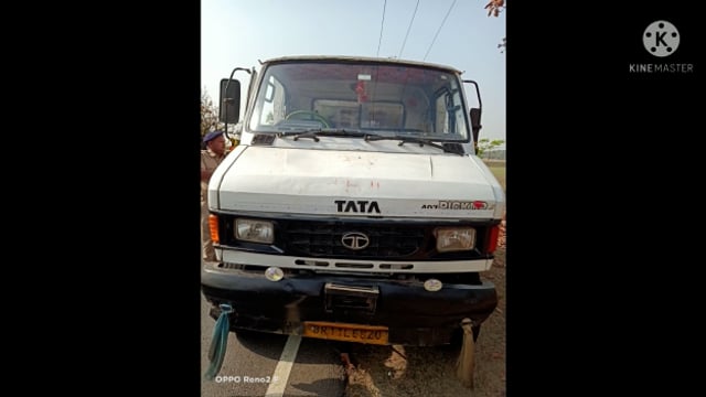 उत्पाद विभाग द्वारा दर्दमारा चेक पोस्ट के समीप 150 लीटर देसी विदेशी शराब लादा पिकअप गाड़ी जप्त