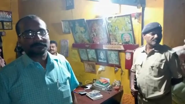 समस्तीपुर जिले के मथुरापुर बाजार में हथियारबंद अपराधियों ने की लूटपाट