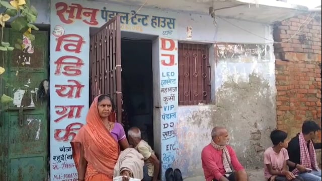 बड़की गोबरिया में किसान के घर चोरी ,खेत मे मिला बक्सा इस मामले में एक और वाकया सामने आया है।
