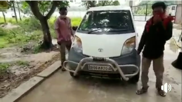 नैनो कार से 24 पीस शराब जप्त दो तस्कर गिरफ्तार