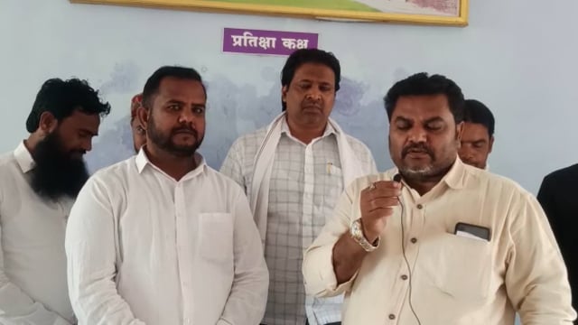 शहरातील बोअरचे कलेक्शन तोडणी थांबवावी एमआयएम पक्षाची मागणी