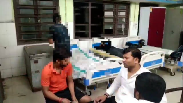 सोहसराय हॉल्ट के समीप अज्ञात बदमाशों ने युवक को मारपीट कर किया जख्मी।