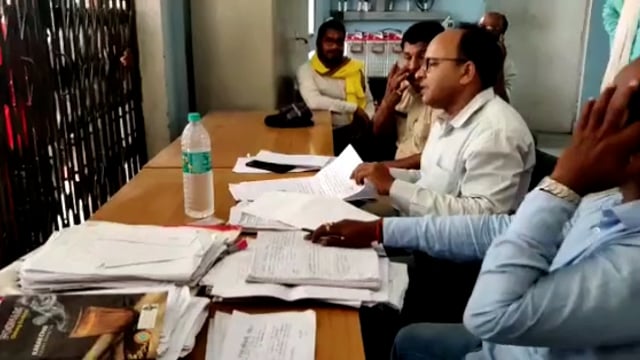 भूमि विवाद के मामलों के निष्पादन हेतु रफीगंज प्रखंड के थानों में लगया गया जनता दरबार।