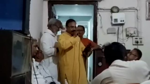 शहर के बराटपुर में कवि गोष्ठी सह मुशायरे का हुआ आयोजन