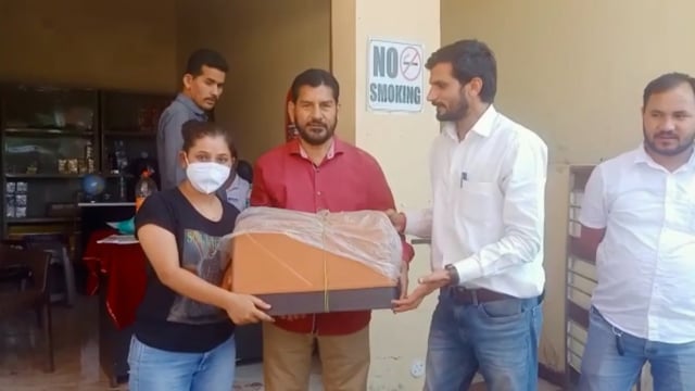 वेलफेयर सोसाइटी ओर ओएनजीसी द्वारा SC ST महिला को विकासनगर में सिलाई मशीनें कि वितरण 