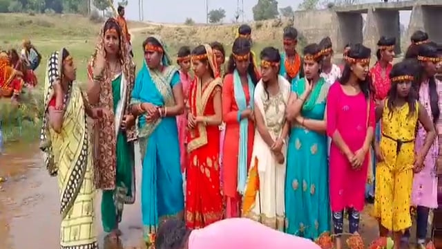 नवयुवक क्लव संध खड़हुआ सात दिवसीय श्रीमद् भगवत कथा का आयोजन किया गया।