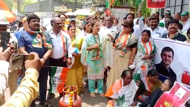 ईडी जिसकी मम्मी है, ओ सरकार निक्कम्मी है