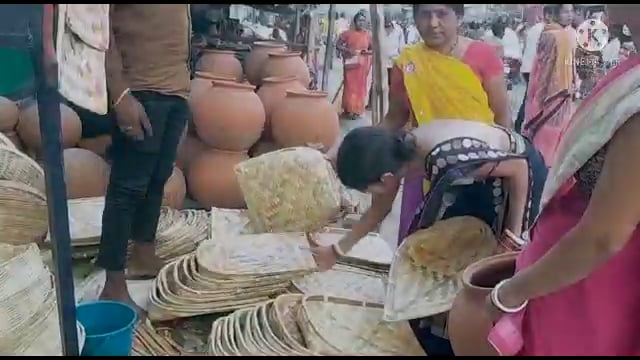 नालन्दा : छठपर्व को लेकर बाजारों में लगी खरीदारों की भीड़ 