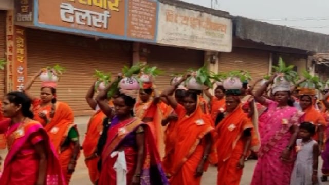  सिंदेवाही येथे वाल्मिक ऋषि जयंती साजरी. 