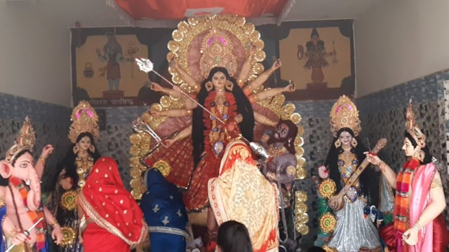 चानन  : पट खुलते ही चैती दुर्गा पूजा-अर्चन को उमड़ी भीड। 