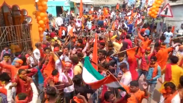 सिमरी बख्तियारपुर में रामनवमी के मौके पर निकली भव्य शोभा यात्रा, हजारों युवाओं ने लिया भाग