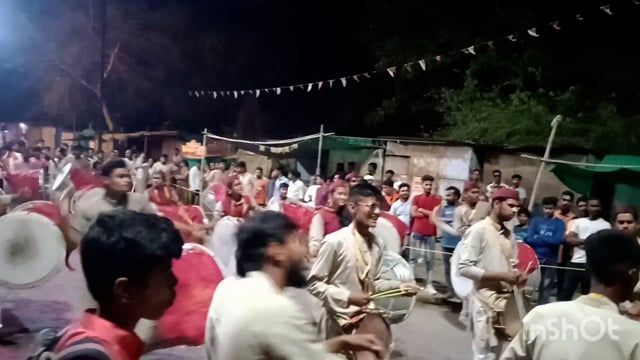 दमर्यादा पुरुषोत्तम भगवान श्रीराम यांच्या प्रतिमेची भव्य शोभायात्रा चिमूर शहरातील मुख्य मार्गावरून मिरवणूक काढण्यात आले