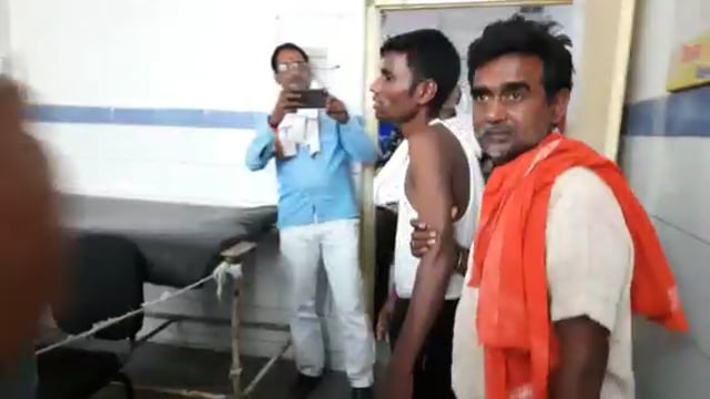 प्रेमिका ने शादी से किया इंकार,अम्बा के धनीबार के युवक ने खाया जहर,सदर अस्पताल में चल रहा इलाज