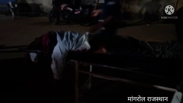 मांगरोल के निकटतम बमोरी कला गांव हांडी पाली रोड पर अज्ञात वाहन ने मारी टक्कर जहां से उसको सीएससी हॉस्पिटल मांगरोल आया गय