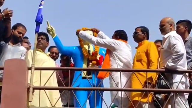 कोंच:भाजपाइयों ने मनाई बाबा साहब की 131 वी जयंती अंबेडकर प्रतिमा पर किया माल्यार्पण