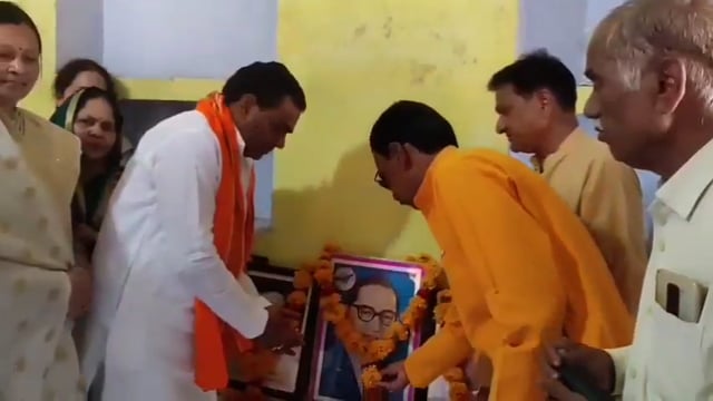 कोंच:-भाजपा ने समरसता दिवस के रूप में मनाई संविधान रचयिता बाबा साहब की जयंती